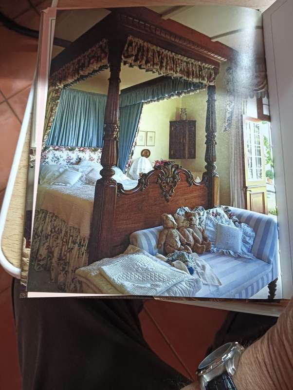 Traditional Country Crafts - Sue Millard - Hardcover - 160 pages