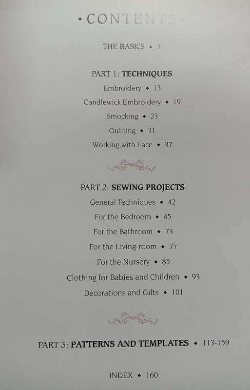 Traditional Country Crafts - Sue Millard - Hardcover - 160 pages