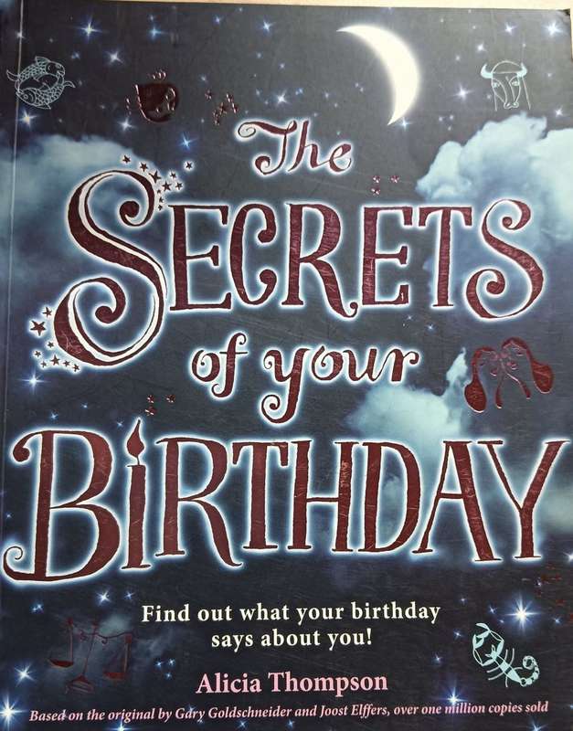 The Secrets of Your Birthday - Alicia Thompson - Softcover - 404 Pages