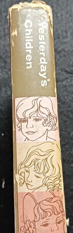 Yesterday`s Children - Daphne Child - Hardcover - 222 pages