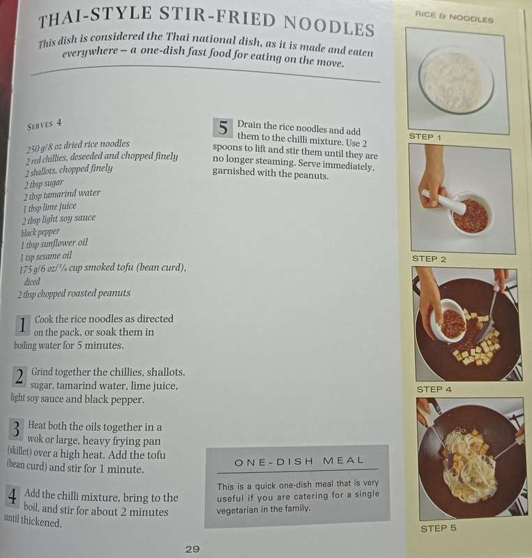 Step-By-Step Vegetarian Thai Cooking - Cara Hobday - Hardcover - 80 pages