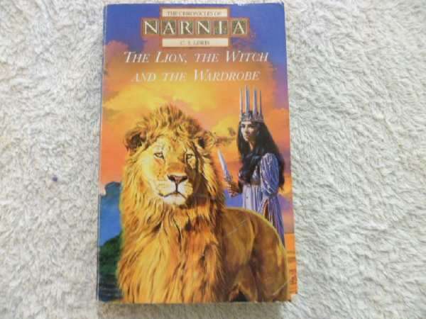 The Chronicles of Narnia - The Lion, the Witch and the Wardrobe - C. S. Lewis