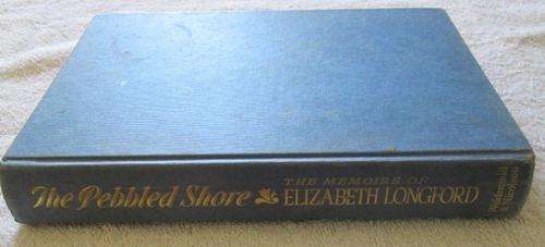 The Pebbled Shore - The Memoirs of Elizabeth Longford