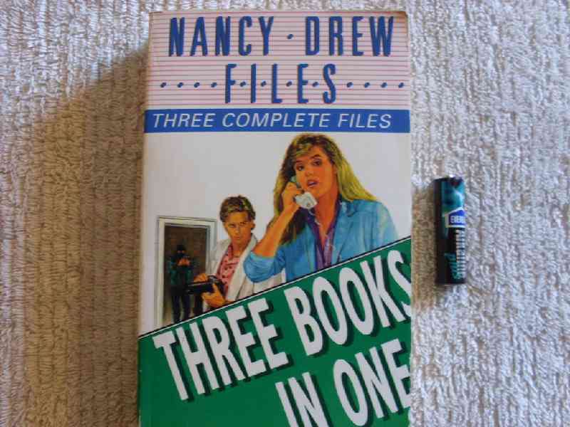 Nancy Drew files: Three Complete Files - Carolyn Keene