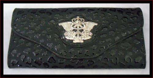 CRAZZEEE  AUCTION .WOMEN WALLET