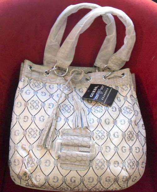 FREE SHIPPING - GUESS HAND BAG SIZE - 36cm X 36cm