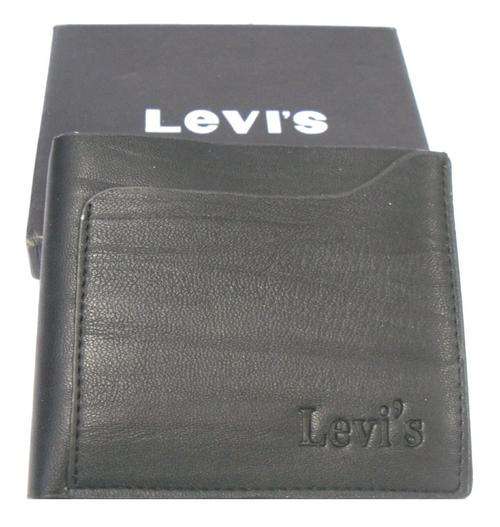 LEVIS MENS WALLET - 12cm X 9.5cm - COMES IN BOX SO PERFECT FOR GIFTS AS WELL