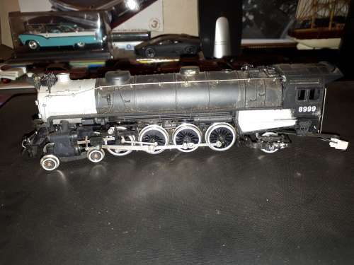 HO Mountain 4-8-2 Mehano Union Pacific Steam Locomotive