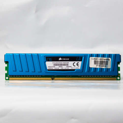 Corsair Vengance LP Blue 8GB DDR3 1600MHZ CML8GX3M2A1600C9B