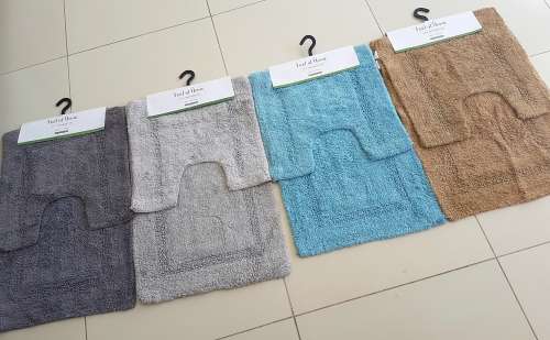 SUPER QUALITY 2PC BATH MAT SET. LAST 4!!!
