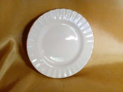 I HAVE AN EXQUISITE ROYAL ALBERT "VAL D'OR" CAKE PLATE IN EXCELLENT CONDITION!!