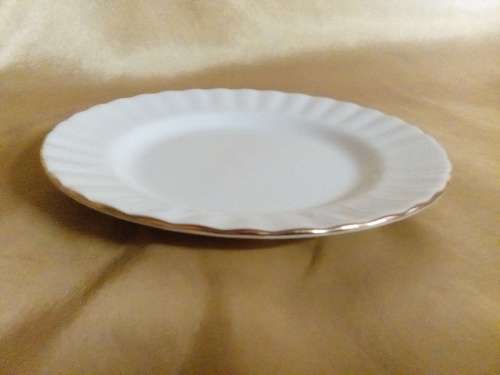I HAVE AN EXQUISITE ROYAL ALBERT "VAL D'OR" CAKE PLATE IN EXCELLENT CONDITION!!