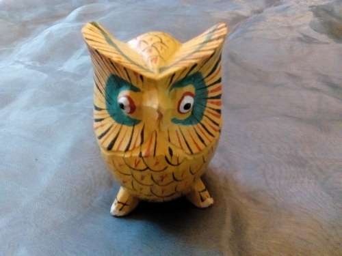 I HAVE SUCH A BEAUTIFUL YELLOW WOODEN OWL - STUNNING PIECE!!!!
