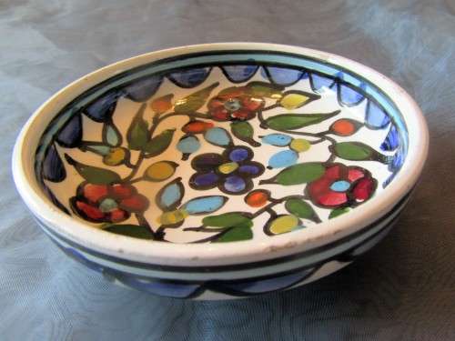 LOOK AT THIS STUNNING HAND PAINTED LITTLE GREEK? DISH - SUCH A BEAUTIFUL PIECE!!!!