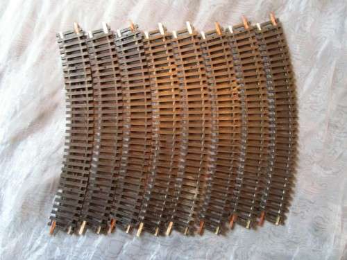 I HAVE A JOB LOT OF 8 x ''LIMA HO'' SCALE SHORT CURVED TRACKS - SUCH COLLECTABLE PIECES!!!!