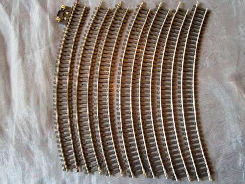 I HAVE A JOB LOT OF 7 x ''LIMA HO'' SCALE LONG CURVED TRACKS - SUCH COLLECTABLE PIECES!!!!
