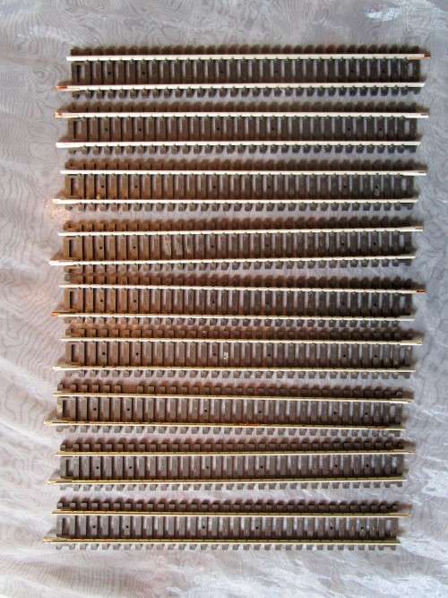 I HAVE A JOB LOT OF 9 x ''LIMA HO'' SCALE STRAIGHT TRACKS - SUCH COLLECTABLE PIECES!!!!