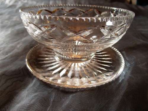 I HAVE AN EXQUISITE CRYSTAL DESERT BOWL - MARKED - RD719537 - STUNNING!!!,EXCEPT FOR ONE TINY CHIP!!