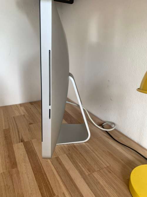 iMac 21.5 inch, Late 2009