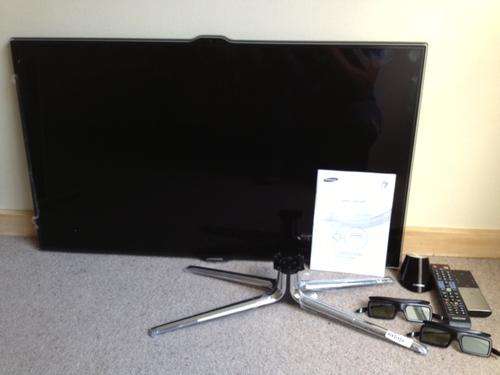 SAMSUNG 40" Full HD Smart 3D LED TV - Series 7