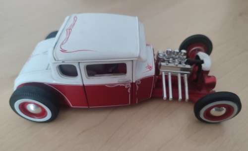 Maisto ProMod Special Edition RARE 1929 Ford Model A  - Die Cast