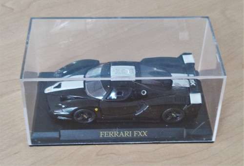 Ferrari FXX 2005 1/43 IXO NEW in Perspex Box
