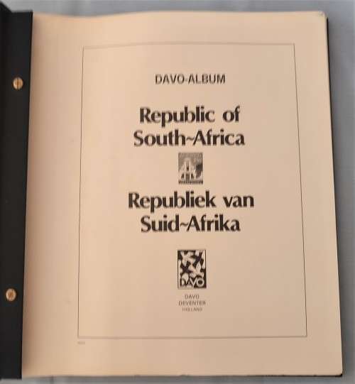 Davo Binder with MNH RSA and Namibian Stamps - NICE