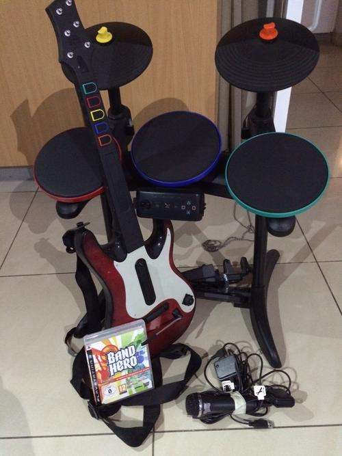 PS3 Band / Guitar Hero barely been used