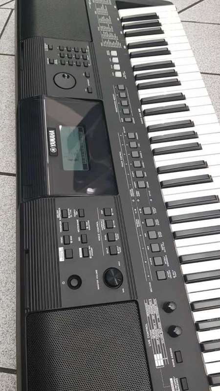 YAMAHA PSR E463