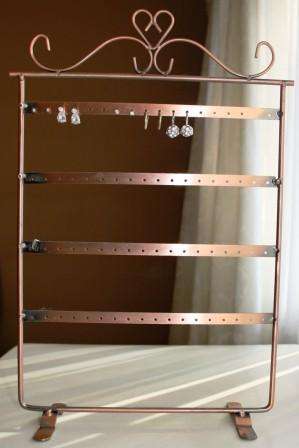 EARRING STAND!! HOLDS 36 PAIRS OF EARRINGS!!!