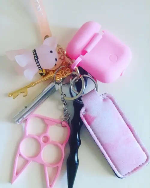 Self Defense Keychain * Free pepper spray*