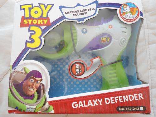 Buzz Lightyear Galaxy Defender gun with lights and sound !!!!