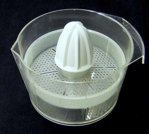 KENWOOD-CHEF  ATTACHMENT  (Citrus Press  for Models A701/A901>>>)