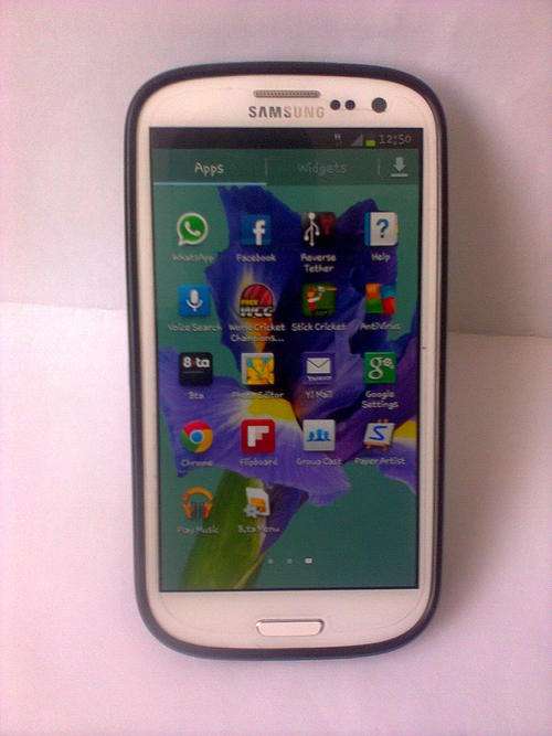 SAMSUNG GALAXY SIII (S3)