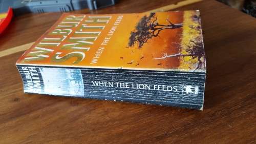 When the Lion Feeds (Courtney #1) by Wilbur Smith