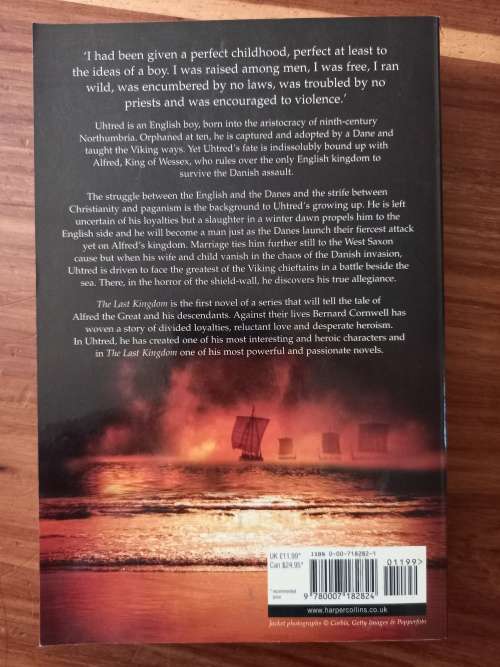 The Last Kingdom (The Last Kingdom #1) by Bernard Cornwell - Large Softcover