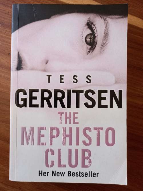 The Mephisto Club (Rizzoli and Isles #6) by Tess Gerritsen - Large Softcover