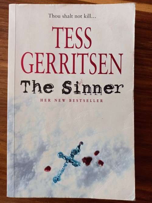 The Sinner (Rizzoli and Isles #3) by Tess Gerritsen - Large Softcover