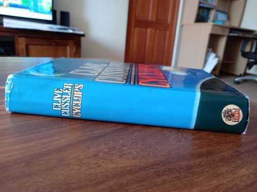 Cyclops (Dirk Pitt #8) by Clive Cussler - Large Hardcover