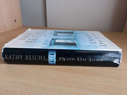 Death du Jour (Temperance Brennan #2) by Kathy Reichs - Hardcover