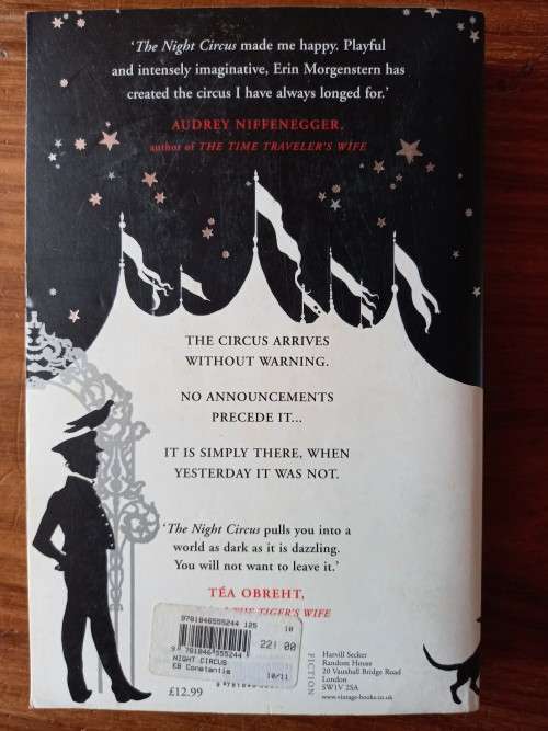 The Night Circus by Erin Morgenstern - Large Softcover