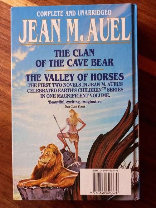 The Clan of the Cave Bear/The Valley of Horses (Earth`s Children #1-2) by Jean M. Auel - H/c