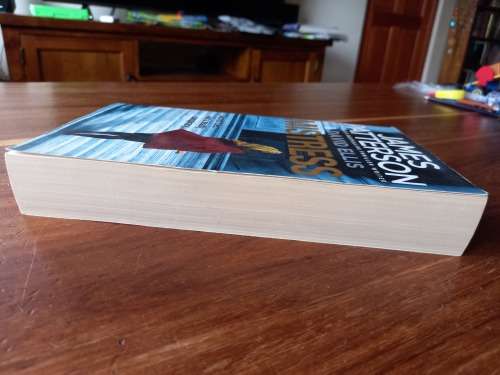 Mistress by James Patterson and David Ellis - Large Softcover