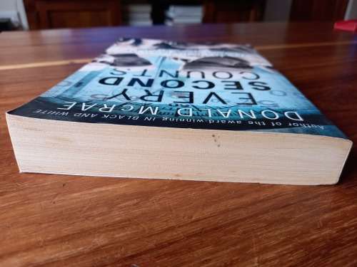 Every Second Counts: The Race to Transplant the First Human Heart by Donald McRae - Large Softcover