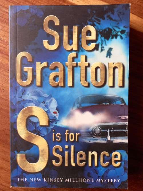 S is for Silence (Kinsey Millhone #19) by Sue Grafton - Large Softcover