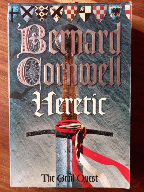 Heretic (Grail Quest #3) by Bernard Cornwell - Large Softcover