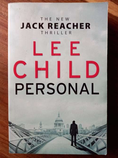 Personal (Jack Reacher #19) by Lee Child - Large Softcover