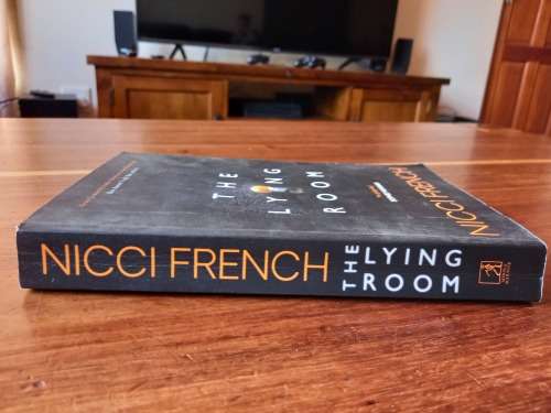 The Lying Room by Nicci French - Large Softcover