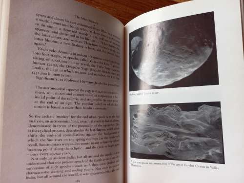 The Mars Mystery: A Tale of the End of Two Worlds by Graham Hancock - Large Softcover