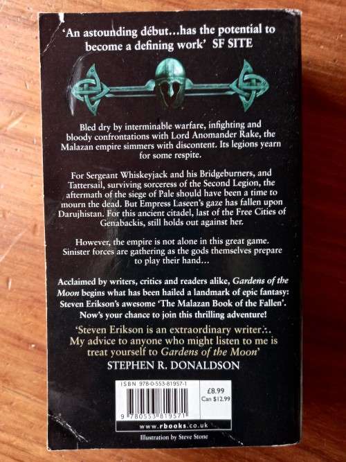 Gardens of the Moon (Malazan Book of the Fallen #1 ) by Steven Erikson